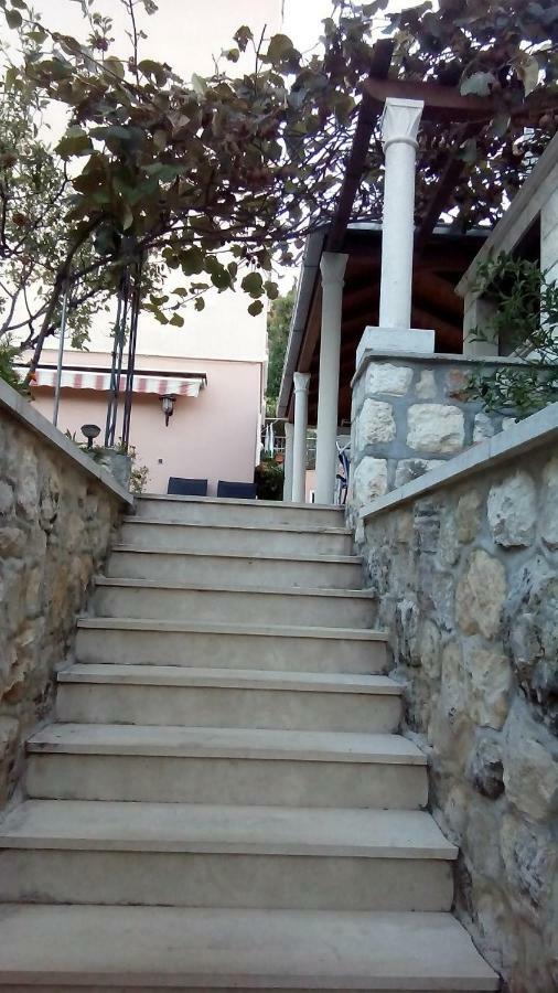 Apartment Uvala